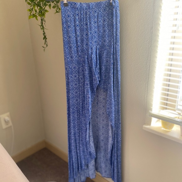 Lulu’s Blue Print High Low Maxi Skirt - Picture 2 of 4